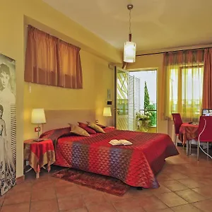 https://bb-ai-cipressi-lucca.it-tuscanyhotel.com