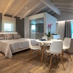 https://viola-relais.it-lombardy.com